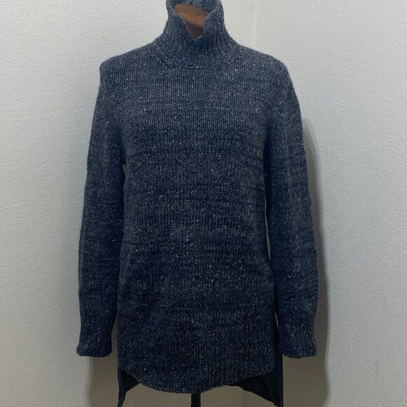100% Cashmere AKRIS Side Zip Long
Pullover Sweater Size 6 - Picture 1 of 11
